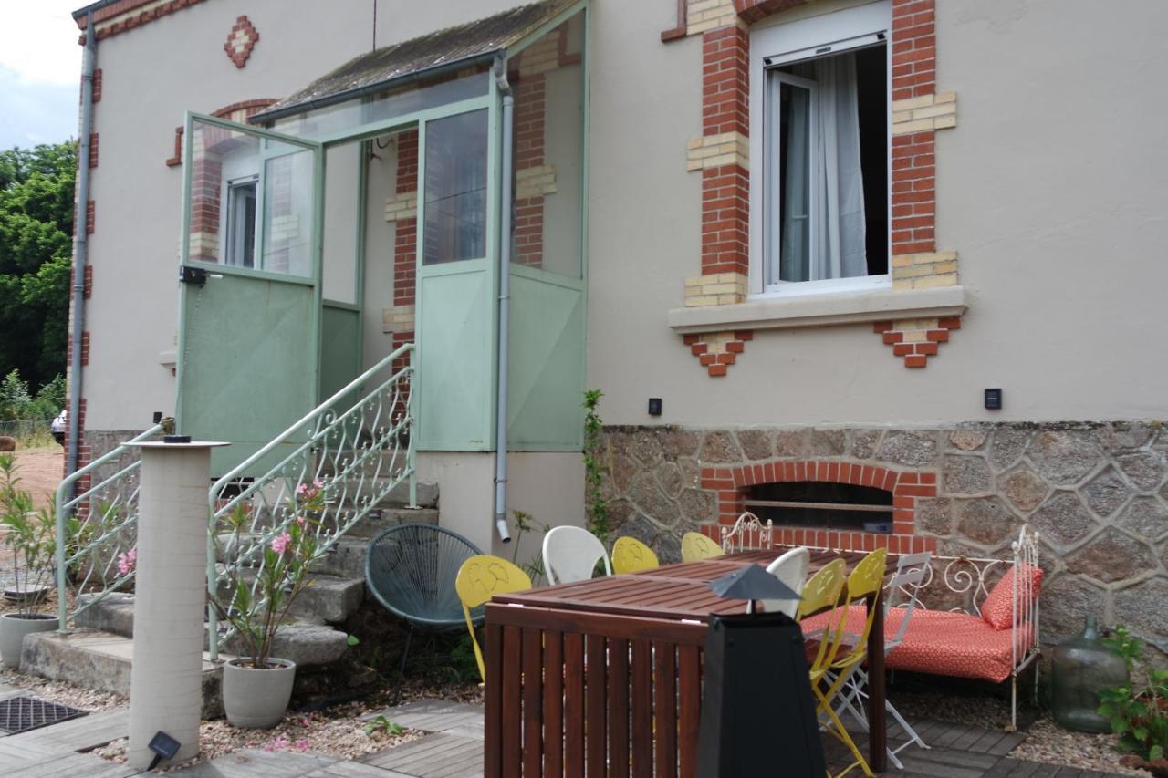 Domaine Du Pavillon Gite 15 Personnes Issy-l'Eveque Zewnętrze zdjęcie