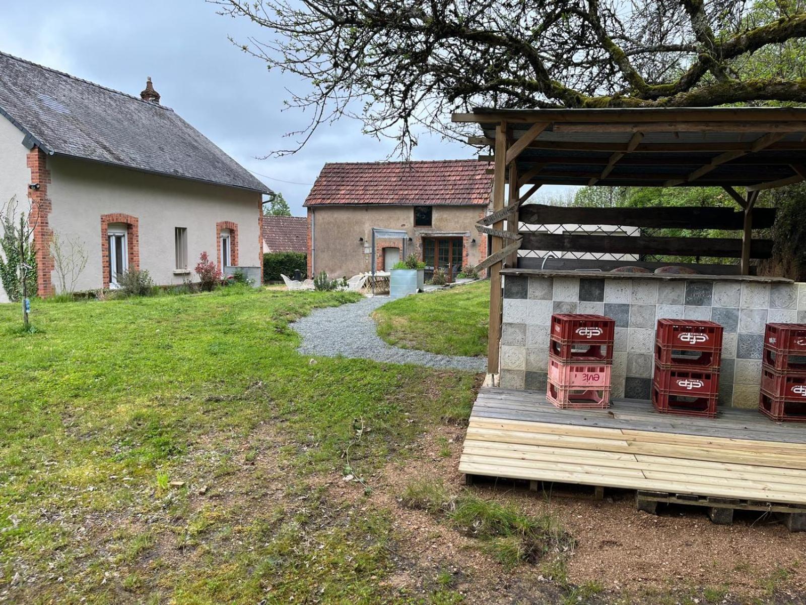 Domaine Du Pavillon Gite 15 Personnes Issy-l'Eveque Zewnętrze zdjęcie