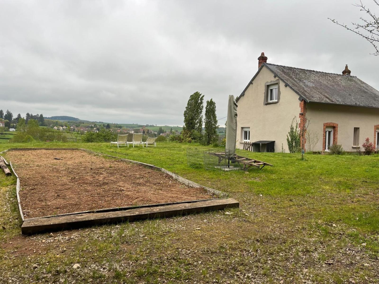 Domaine Du Pavillon Gite 15 Personnes Issy-l'Eveque Zewnętrze zdjęcie